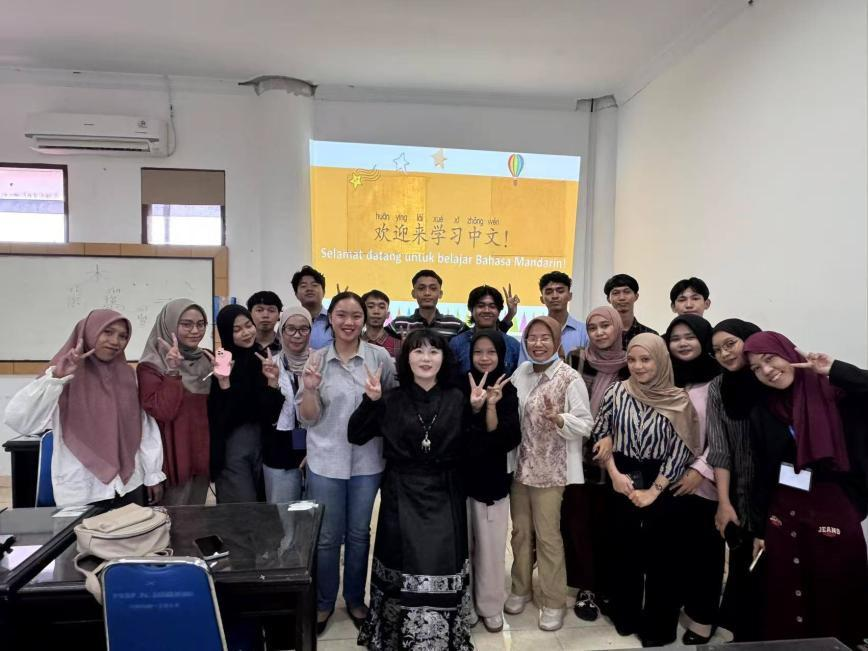 Tadulako国立大学教学交流