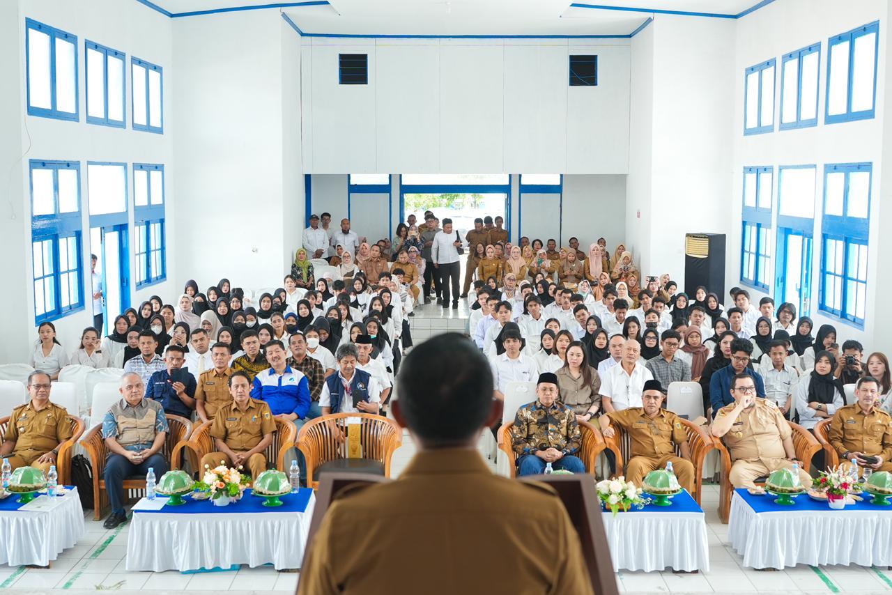 Pengajar mengikuti kegiatan pertukaran akademik